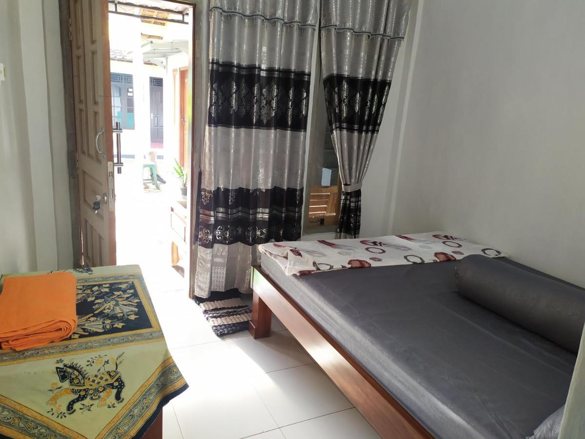 Homestay Mami Borobudur Magelang Exterior photo